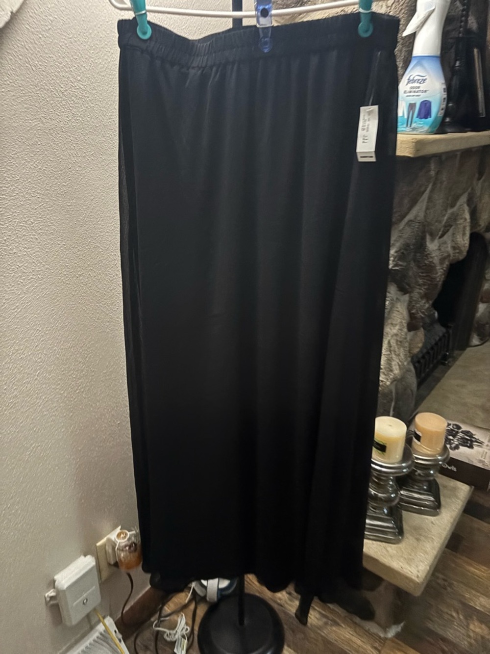 Old Navy Black Elastic-Waist Maxi Skirt